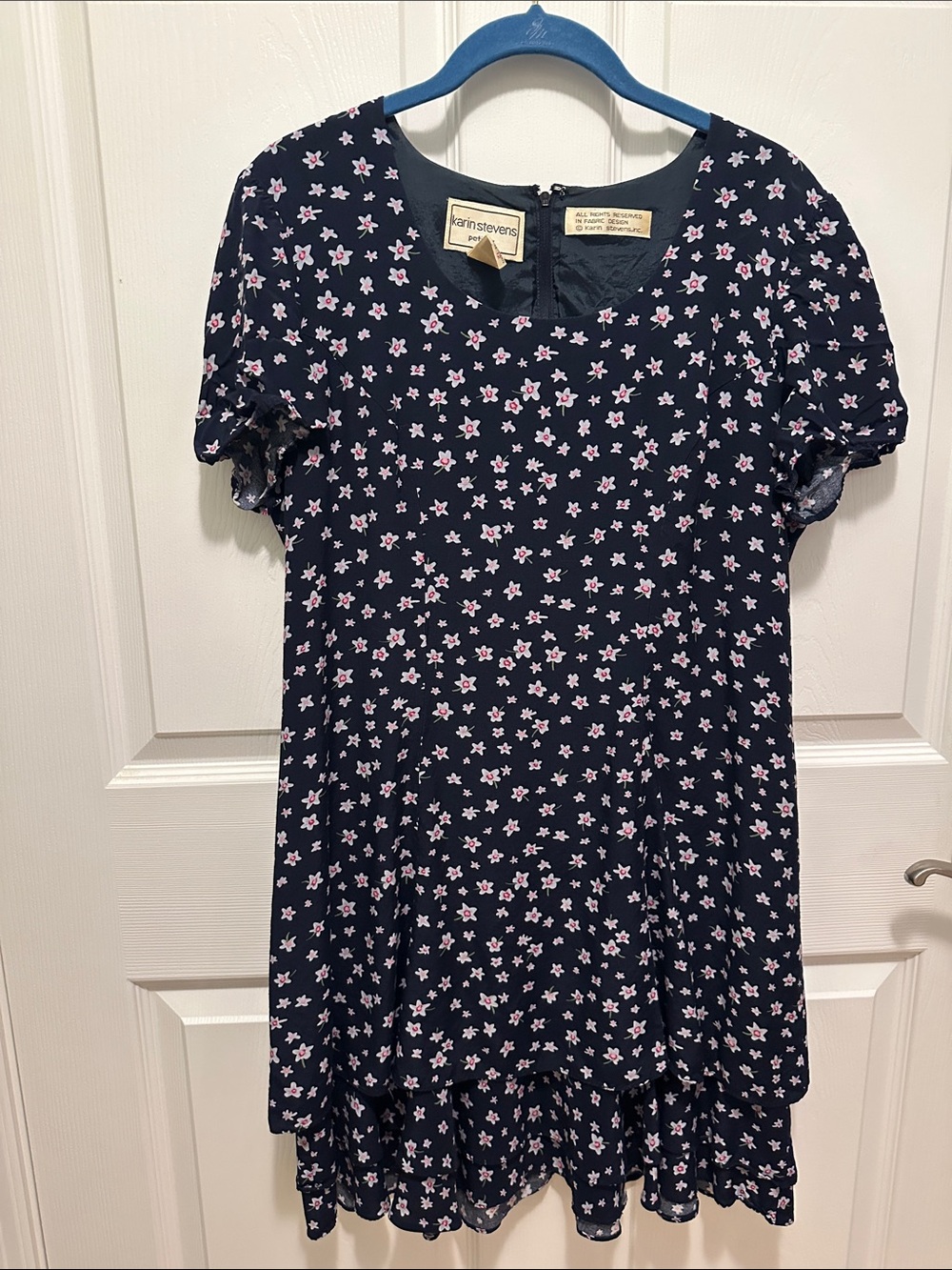 karin stevens Navy Dress with Pink and White Floral Print …Vintage